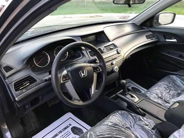 2010 Honda Accord LX 4dr Sedan 5A